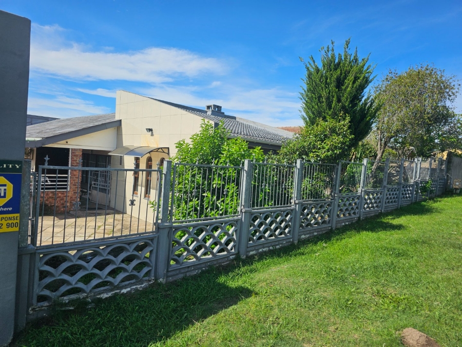 4 Bedroom Property for Sale in Haven Hills Eastern Cape